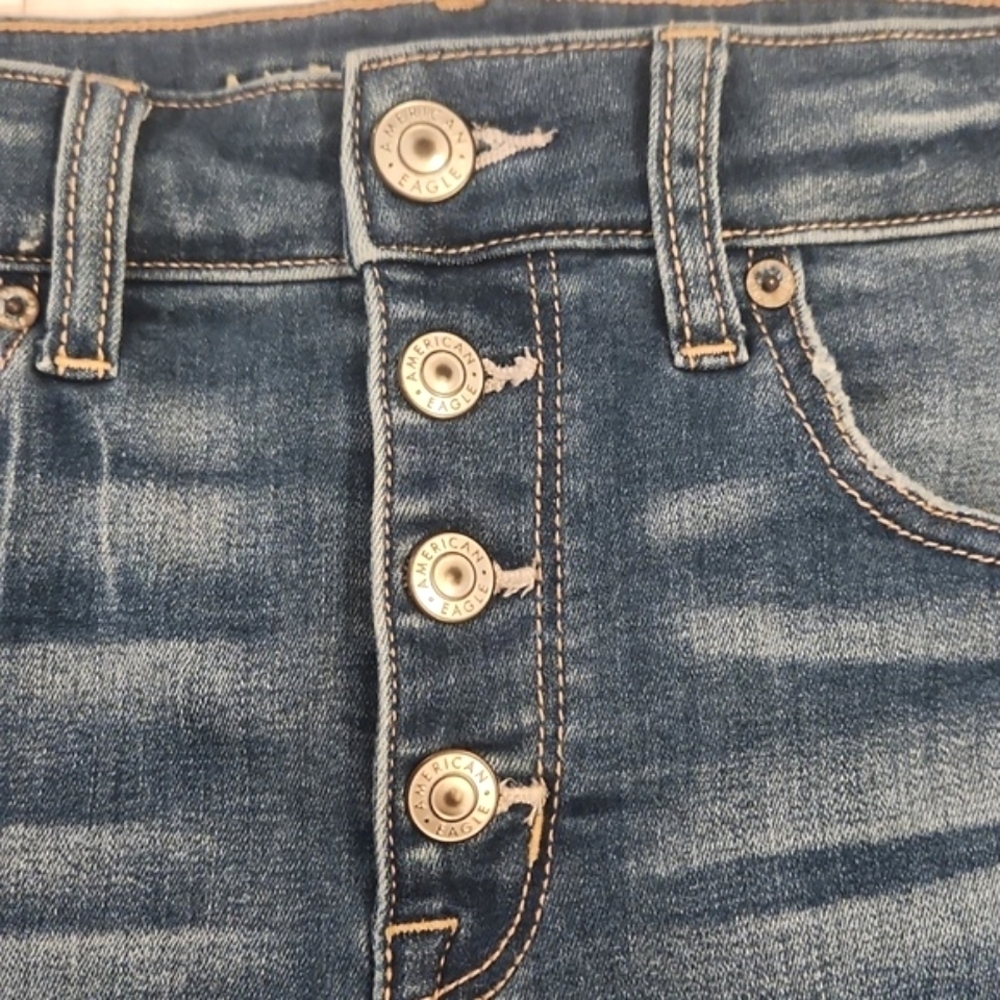 NWOT Womens American Eagle High Rise Shortie  stretch denim shorts size 8. - Picture 3 of 9